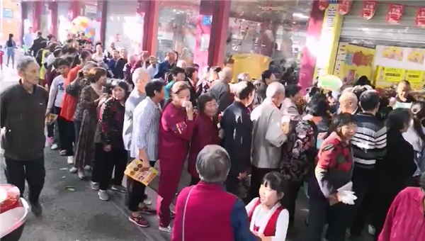 零食連鎖加盟店如何經(jīng)營(yíng)？