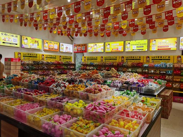 零食加盟店如何擺脫這種生意不好的現(xiàn)狀？
