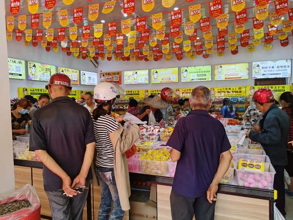 針對(duì)不同的男女客戶，零食加盟店需區(qū)別對(duì)待