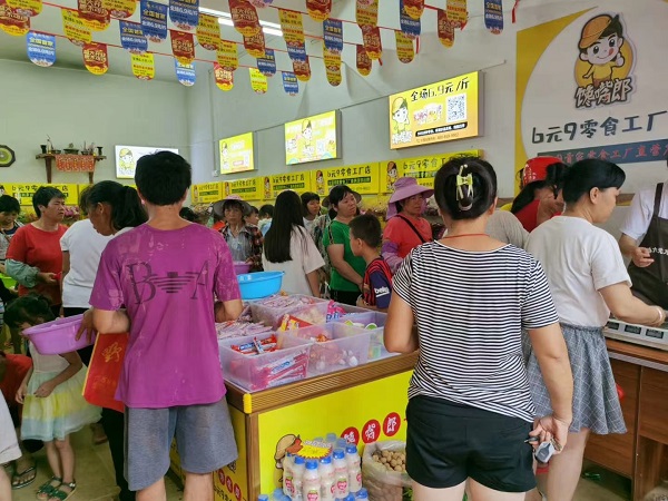 為什么佛山投資者愿意加盟品牌零食店？