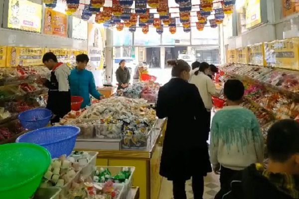 開(kāi)零食店如何實(shí)現(xiàn)快速開(kāi)店經(jīng)營(yíng)？