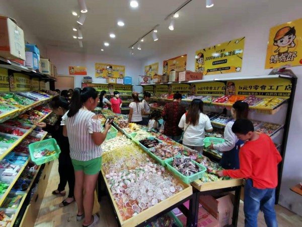 自己開一家30平米的零食店，如何選擇合適的貨架？